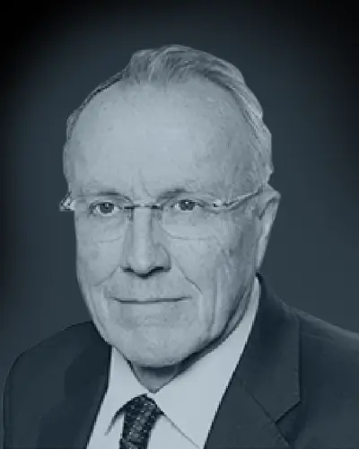 Prof Dr Nick Plowman1